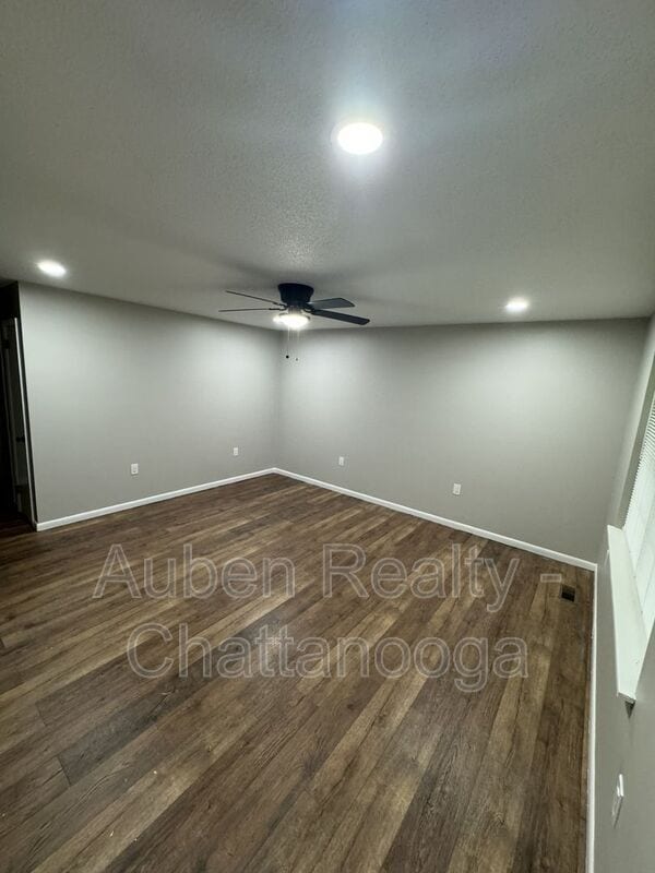 Foto del edificio - 405 Missionary Ave