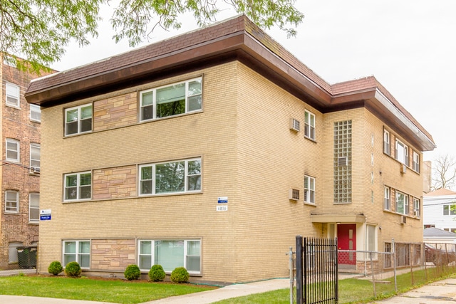 Primary Photo - 4816 N Springfield Ave