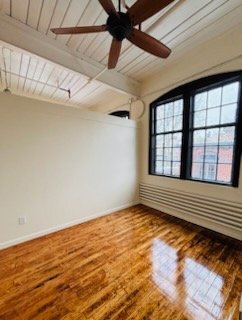 Foto del edificio - 595 Mineral Spring Ave