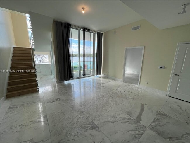 Foto del edificio - 400 Sunny Isles Blvd