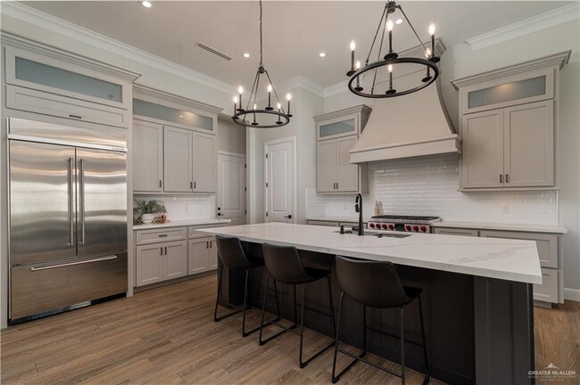 Foto del edificio - 5004 Gumwood Ave