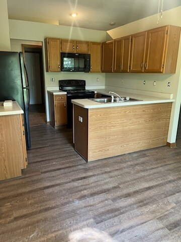 Building Photo - 105 Legend Ct