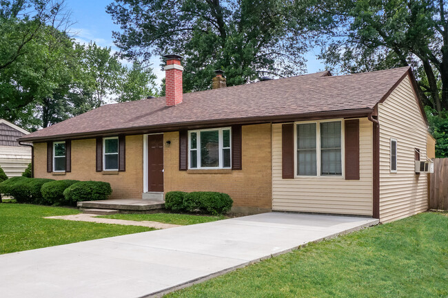 Building Photo - 193 Forest Dr