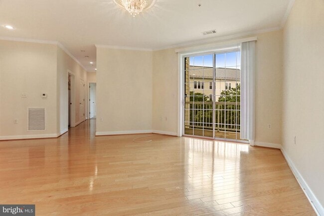 Foto del edificio - 400 Cameron Station Blvd