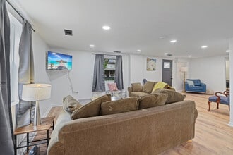 Building Photo - 12479 Morse Rd SW