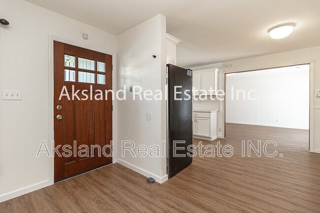 Foto del edificio - 726 Milestone Dr
