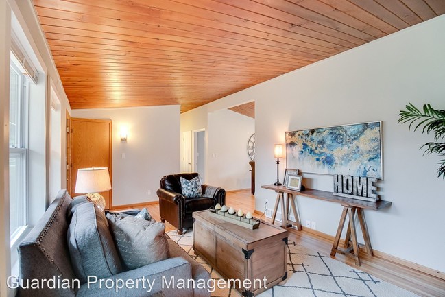 Building Photo - 4 br, 2 bath House - 3007 Arona St