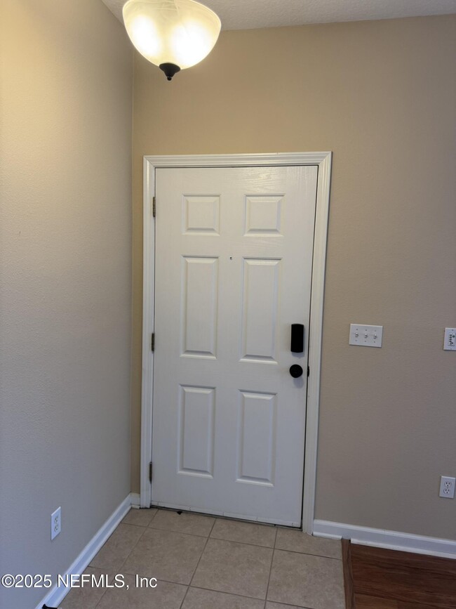 Building Photo - 575 Oakleaf Plantation Pkwy