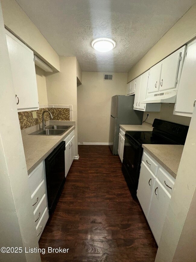 Foto del edificio - 3502 Lodge Ln