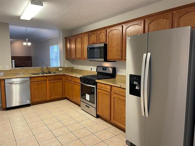 Foto del edificio - 9833 Fillmore Dr
