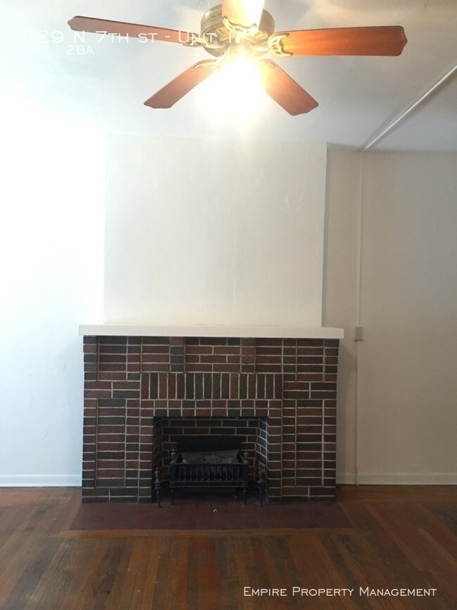 Foto del edificio - 829 N 7th St