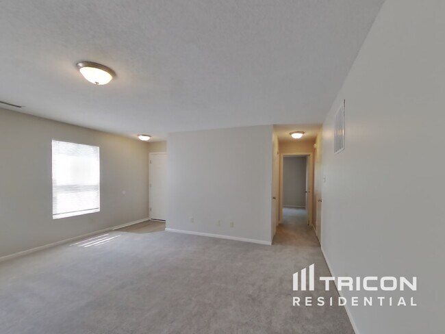 Foto del edificio - 3423 Summer Breeze Cir