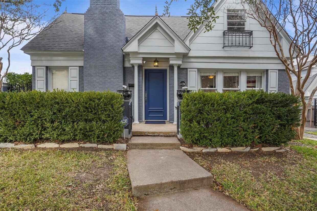 Foto principal - Single Family Home in Arlington Heights