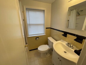 Building Photo - 2935 Rumson Dr