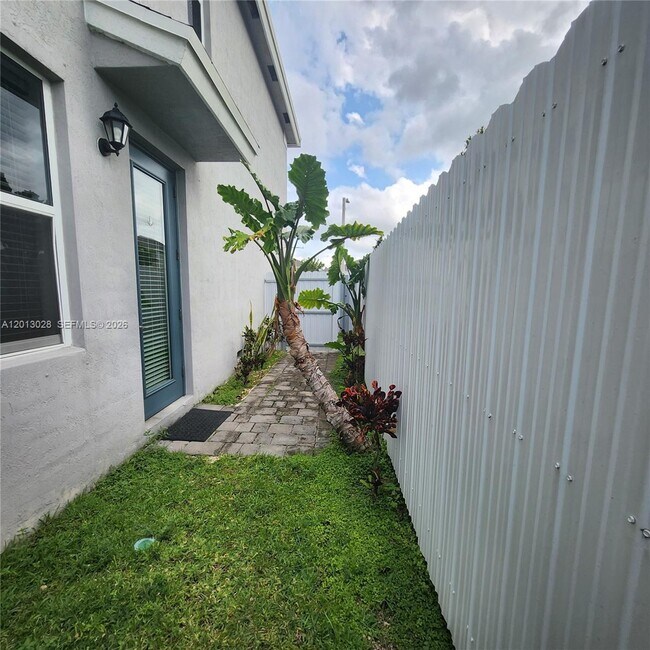 Foto del edificio - 13245 SW 271st Ter