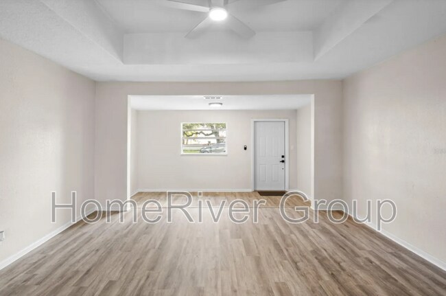 Foto del edificio - 4751 Fairfield Ave S