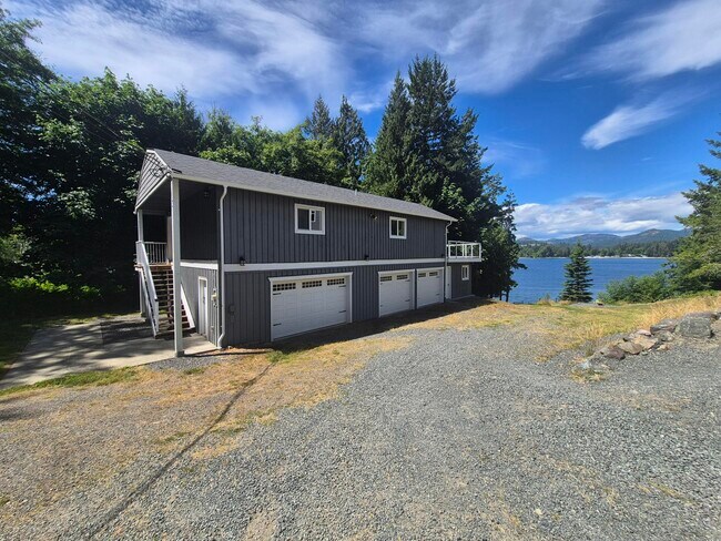 Photo du bâtiment - 6638 East Sooke Road