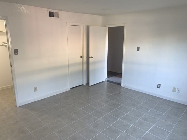Building Photo - 14777 Wunderlich Dr