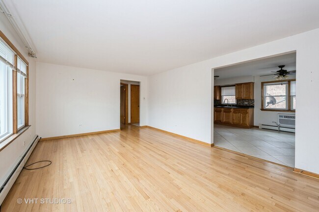 Foto del edificio - 6883 N Northwest Hwy