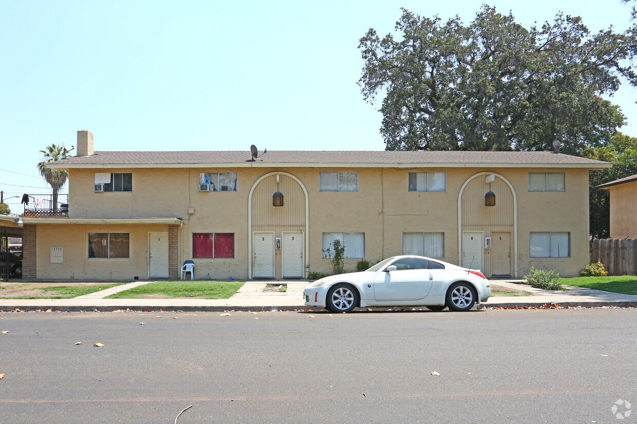 Building Photo - 600 S Encina