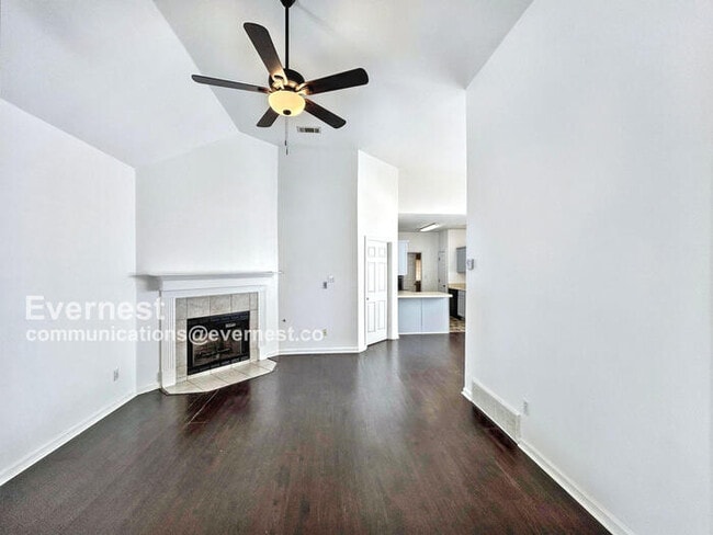 Foto del edificio - 1079 River Isle Dr