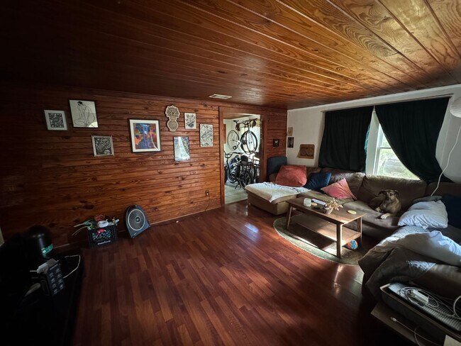 Foto del edificio - 3/1 Near Historic District!!