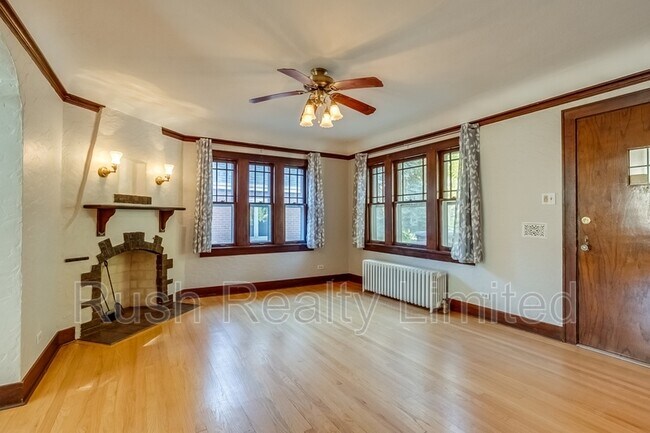 Photo - 820 S Gaylord St House