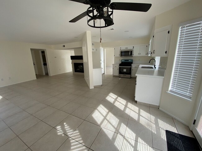 Building Photo - 6209 Ambergrove St