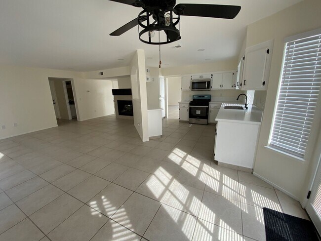 Foto del edificio - 6209 Ambergrove St