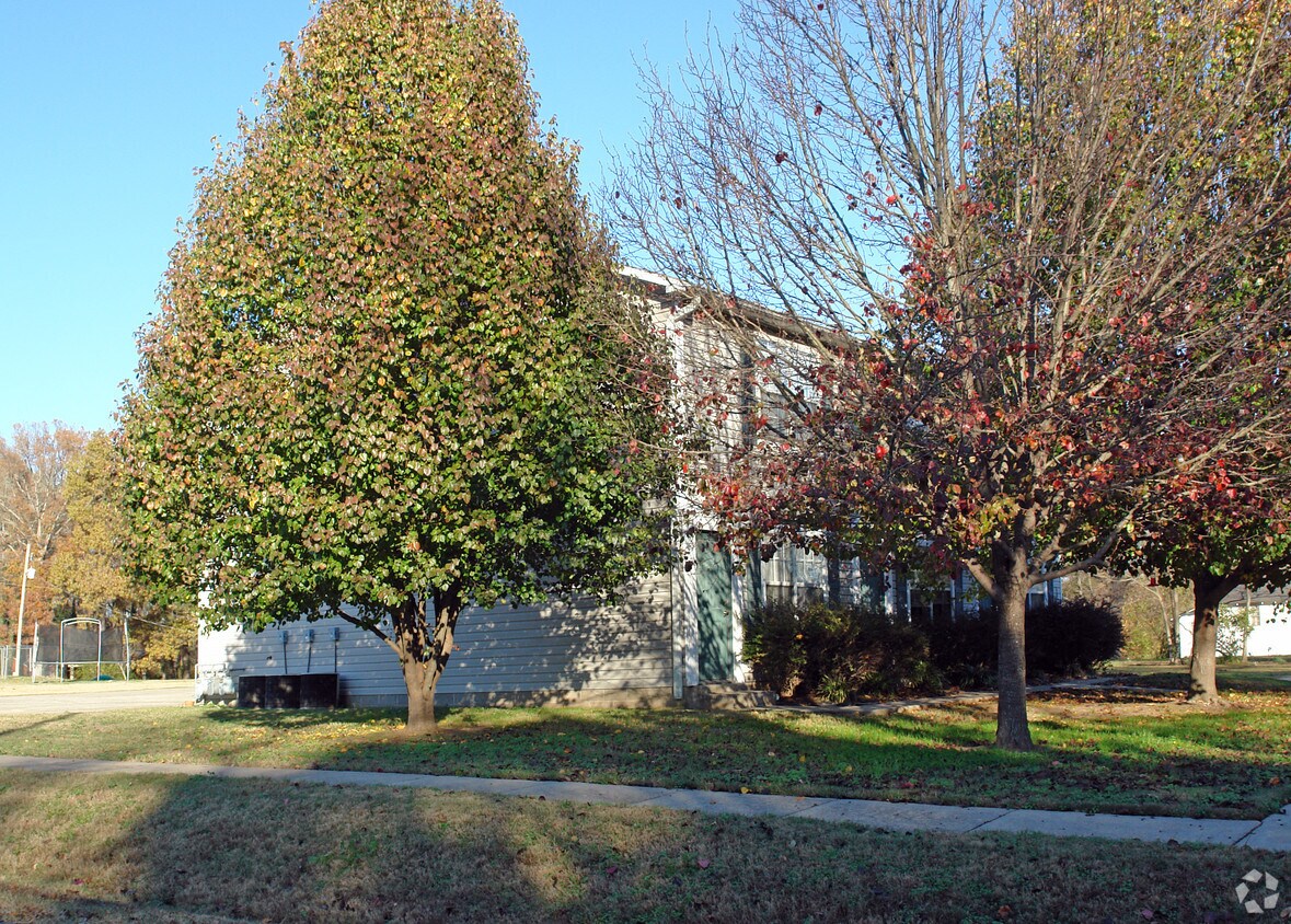 201 NE 3rd St, Bryant, AR 72022 Apartments in Bryant, AR