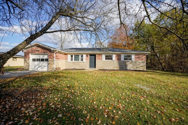 Foto del edificio - Recently Remodeled 4-Bedroom Home with Modern Upgrades & Spacious Yard in McCordsville