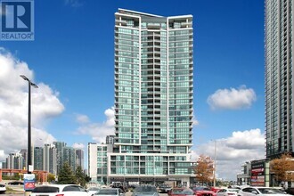 Building Photo - 3985-3985 Grand Park Dr