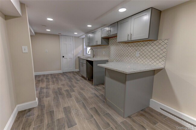 Foto del edificio - 85 Florida St