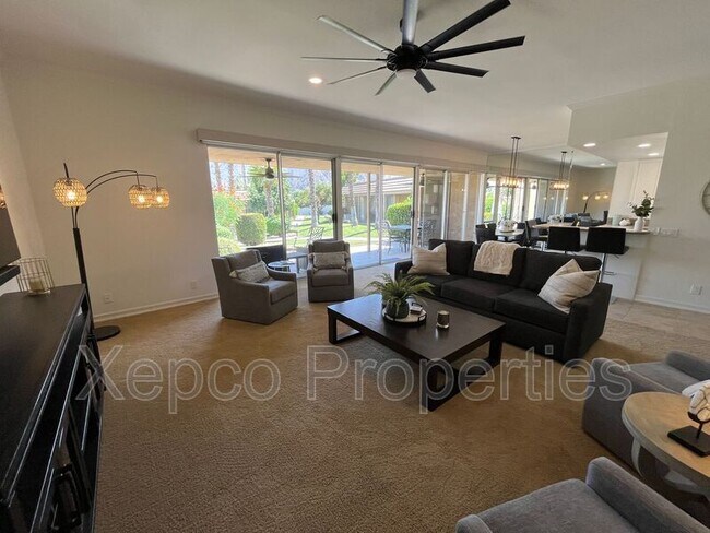Foto del edificio - 76675 Sandpiper Dr