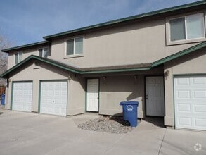 Building Photo - 681 Leslie Ct