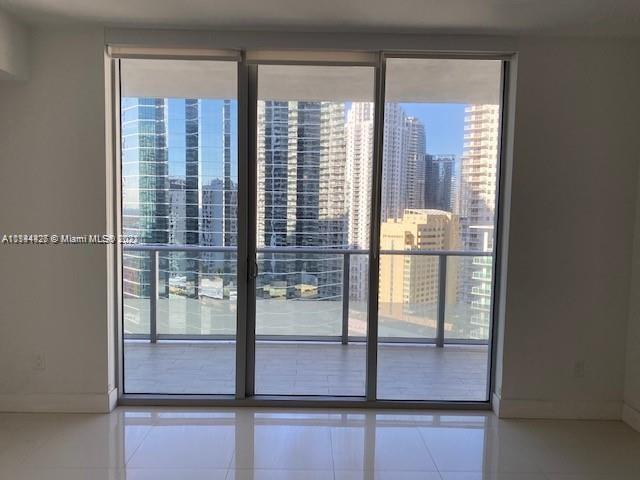 Primary Photo - 1300 Brickell Bay Dr