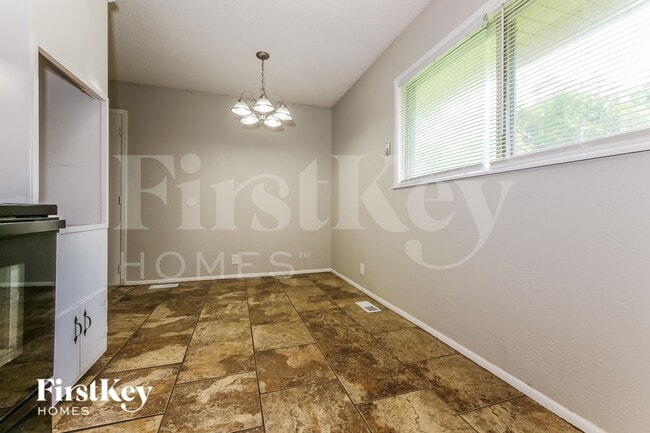 Building Photo - 9309 Farley Ave