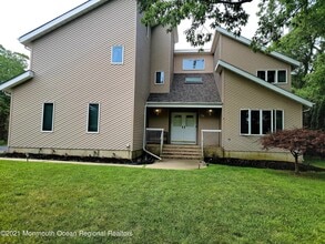 Building Photo - 28 Musket Ln