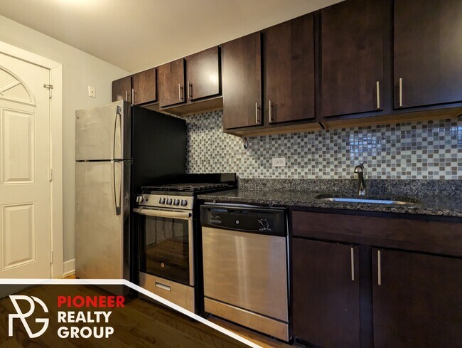 Foto del edificio - 2846 N Mildred Ave