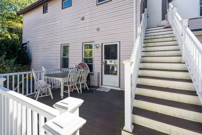 Building Photo - 90 Pierce St