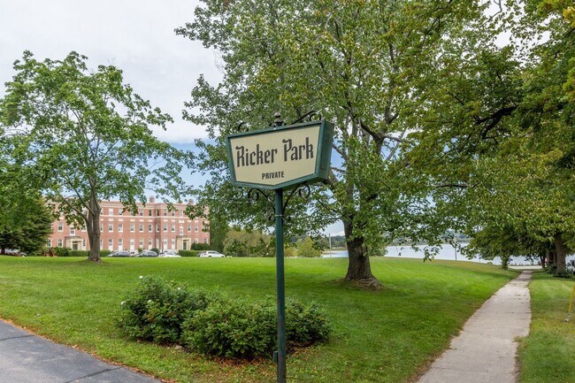 Photo - Renovated Back Cove 2BR Condo w/ Water Views