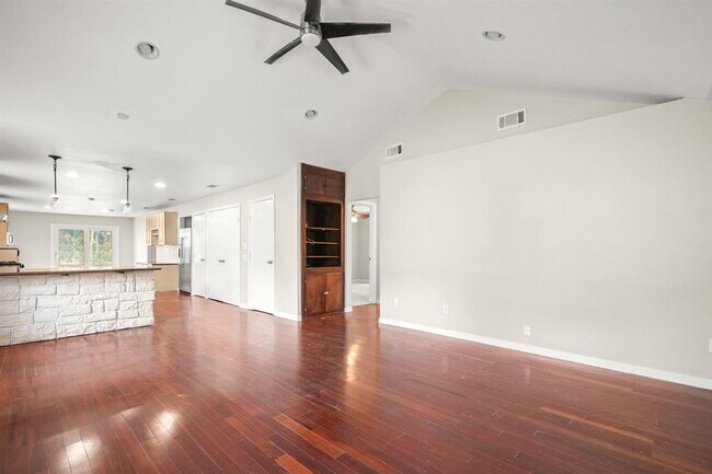 Foto del edificio - 922 E 50th St