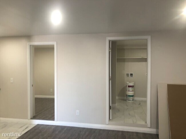 Building Photo - 2 br, 1 bath Apartment - 1108 pearl