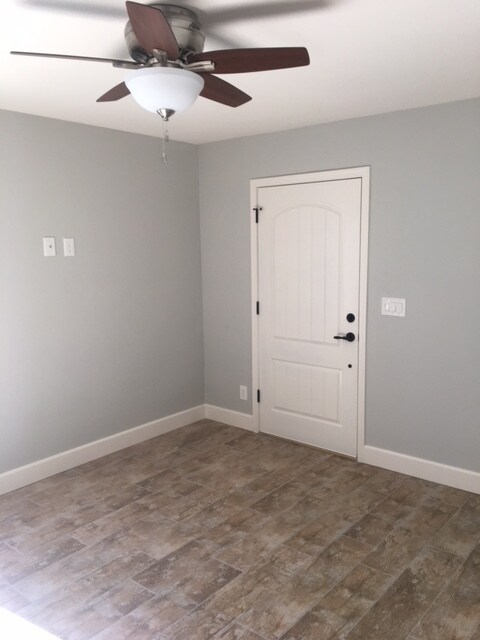 Living area - 5745 N Scottsdale Rd