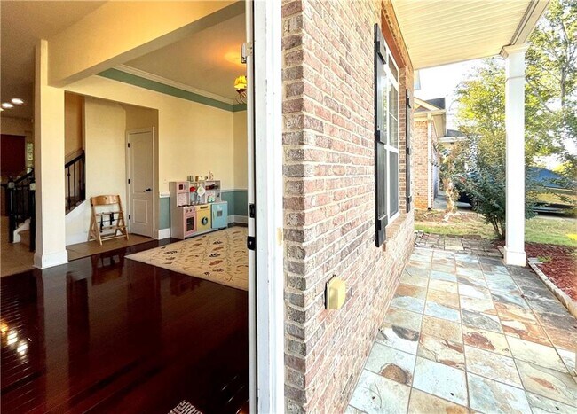 Foto del edificio - 440 Highgate Dr