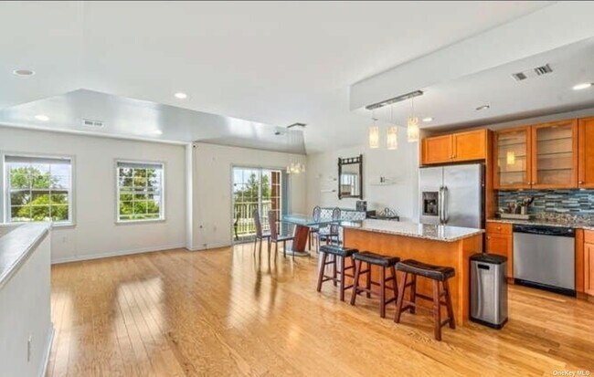 Building Photo - 12204 Powell Cove Blvd