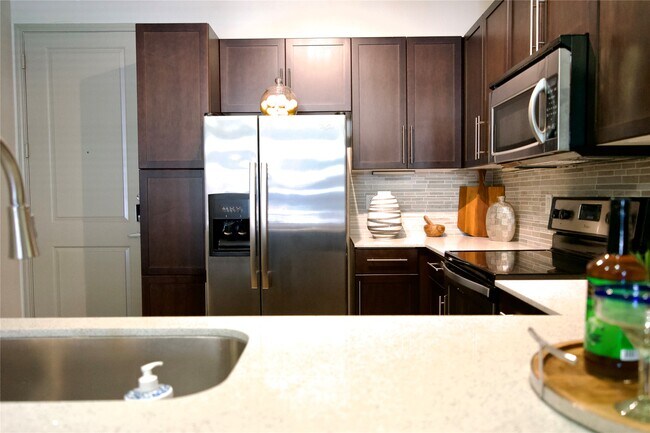 Foto del edificio - 3788 Richmond Ave.