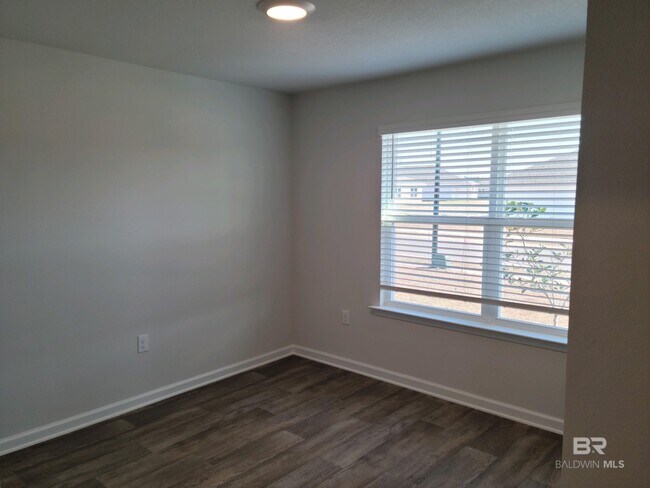 Foto del edificio - 10703 Northern Dancer Ct