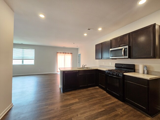Foto del edificio - 2244 Carefree Ln