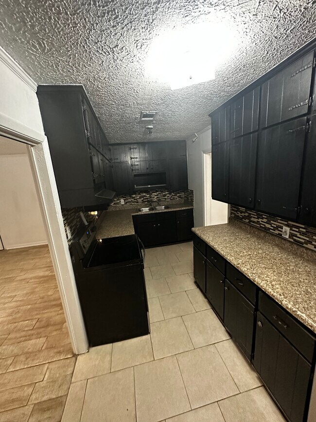 Foto del edificio - 3815 Saint Charles Pl